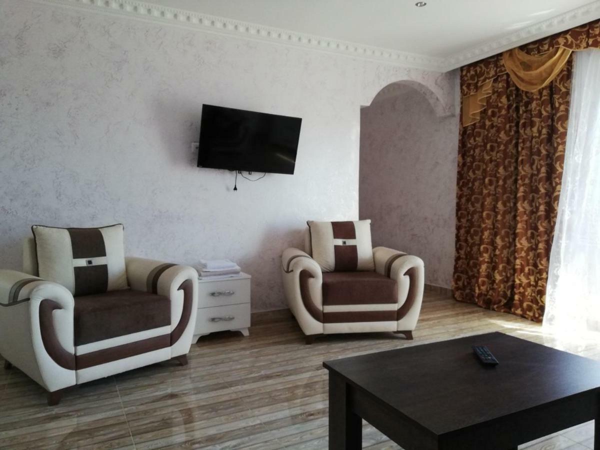 Hôtel Black Sea à Batoumi Extérieur photo